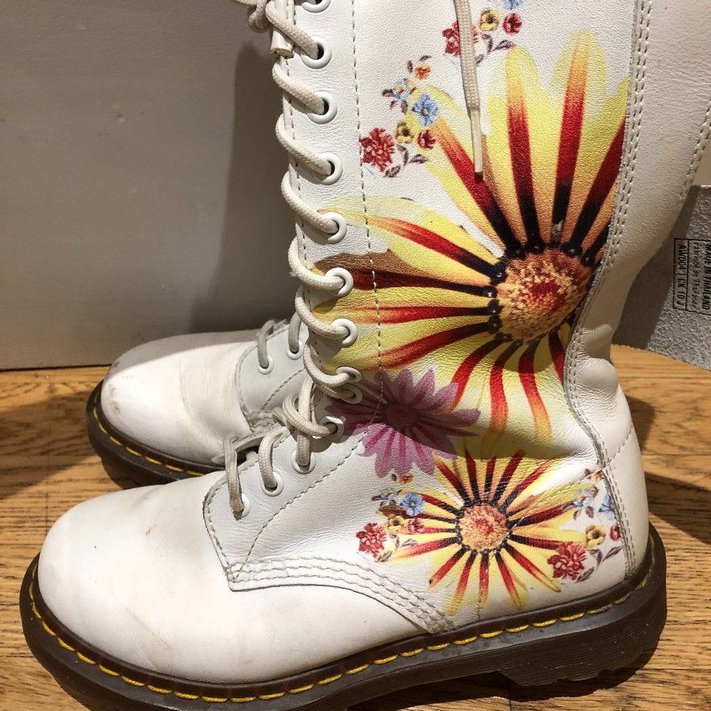 Dr. Martens 15 hole white leather boots